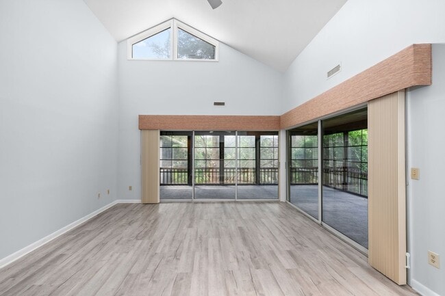 Building Photo - Yearly Rental: Convenient Location: 3-Bedroom, 2-Bath Condo in The Plantations, Lewes. $1,995/mon...