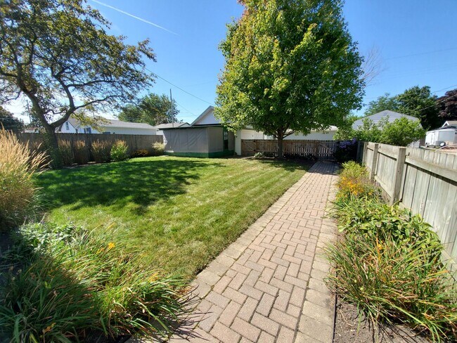 Backyard - 7116 27th Ave