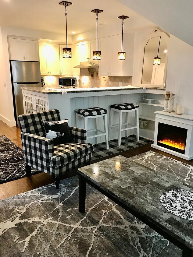 Foto principal - 62 Cypress St