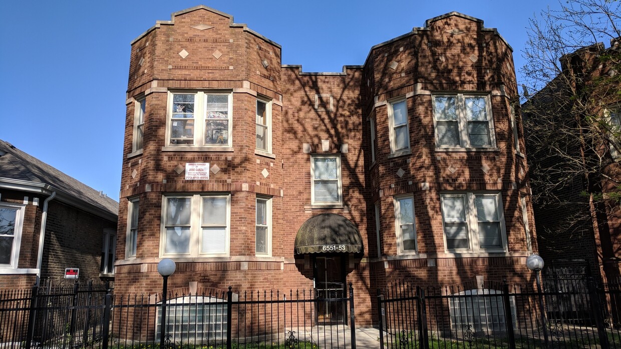 Primary Photo - 6551 S Fairfield Ave