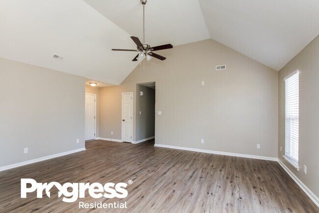 Foto del edificio - 505 Lisa Carol Dr