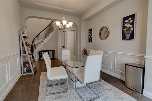 Foto del edificio - 6119 Claridge Ln