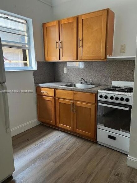Foto del edificio - 1043 NW 2nd St