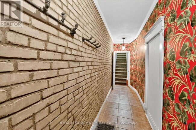 Building Photo - 263 Brock Ave