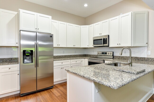 Foto del edificio - 4201 Claremont Ct