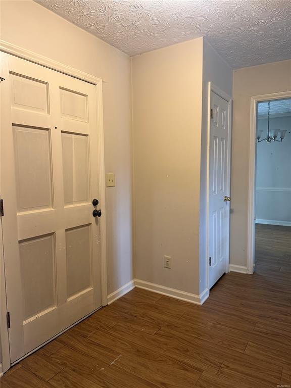 Foto del edificio - 803 Summer Ln