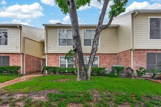 Building Photo - 14555 Wunderlich Dr