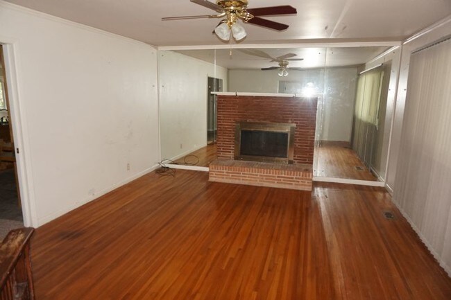 Foto del edificio - 1700 Northwood Rd