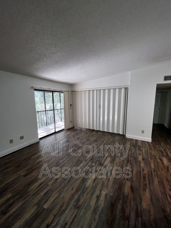 Foto del edificio - 3277 Fox Chase Cir