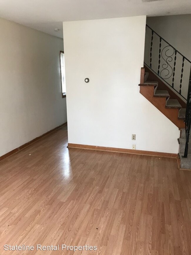 Building Photo - 3120 Prial Ave