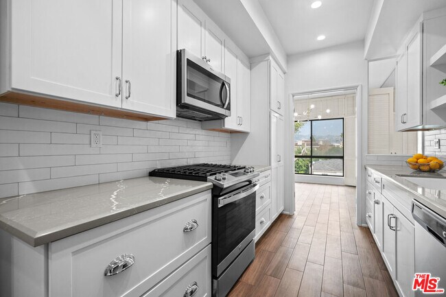 Foto del edificio - 1167 S Roxbury Dr