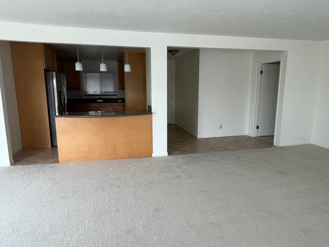 Building Photo - FANTASTIC CONDO IN THE HEART OF BELMONT SH...