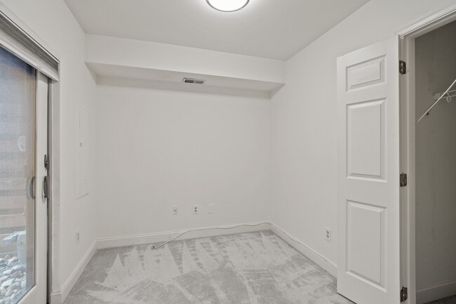 Building Photo - 102 Pilgrim Lndg