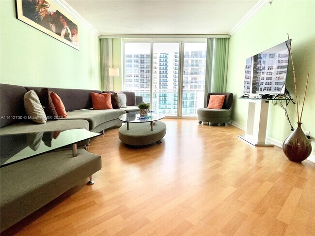 Building Photo - 3001 S Ocean Dr