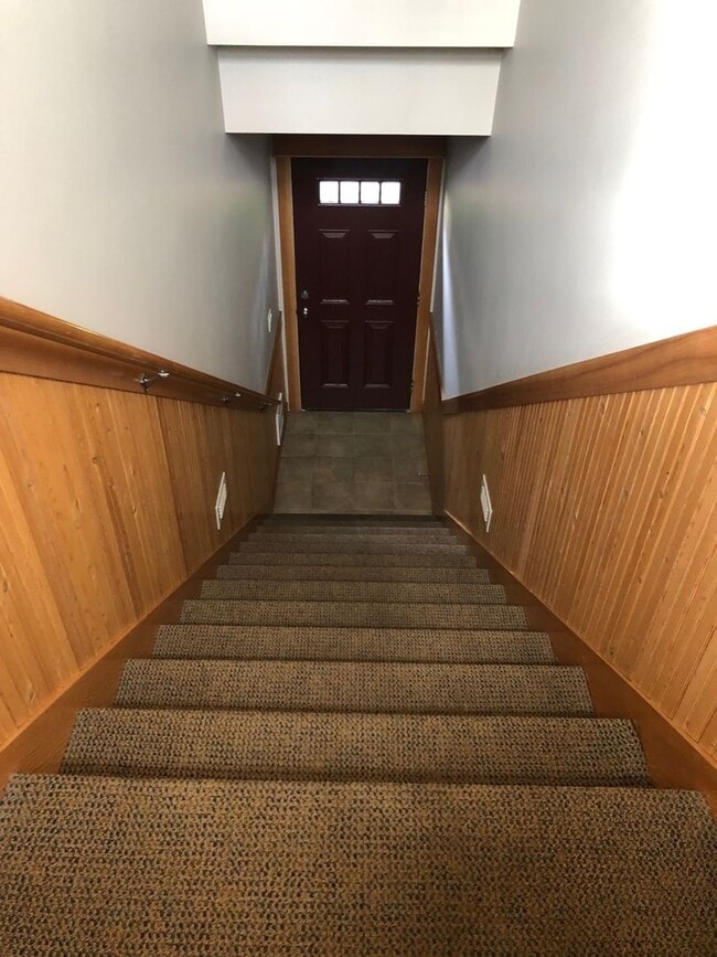 Building Photo - Winslow Tree House