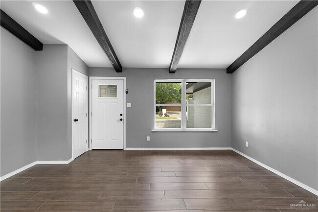 Building Photo - 302 Stacie Ln