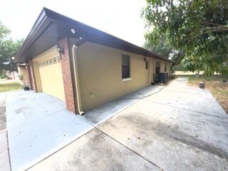 Foto del edificio - 2560 Borinquen Dr