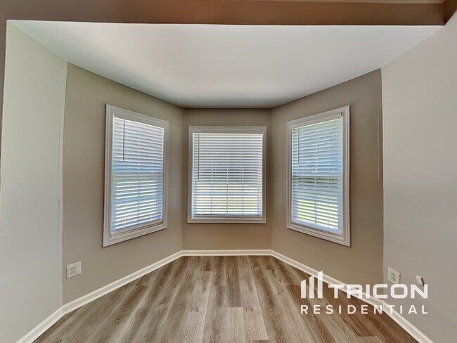 Foto del edificio - 31 Cole Meadows Pl