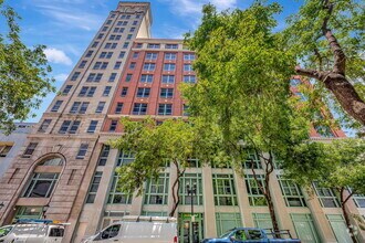 Building Photo - 111 E Flagler St