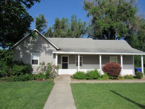 Primary Photo - 810 Sycamore Pl