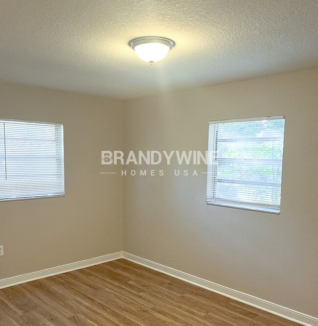 Foto del edificio - 5711 N 43rd St
