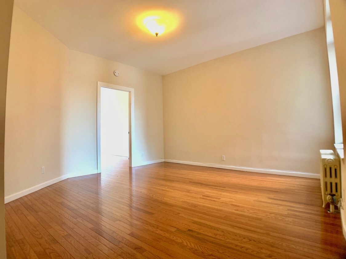 Primary Photo - 120 Haven Ave