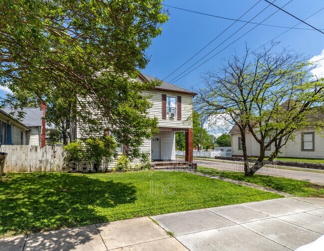 Foto del edificio - 1401 Hannah Ave