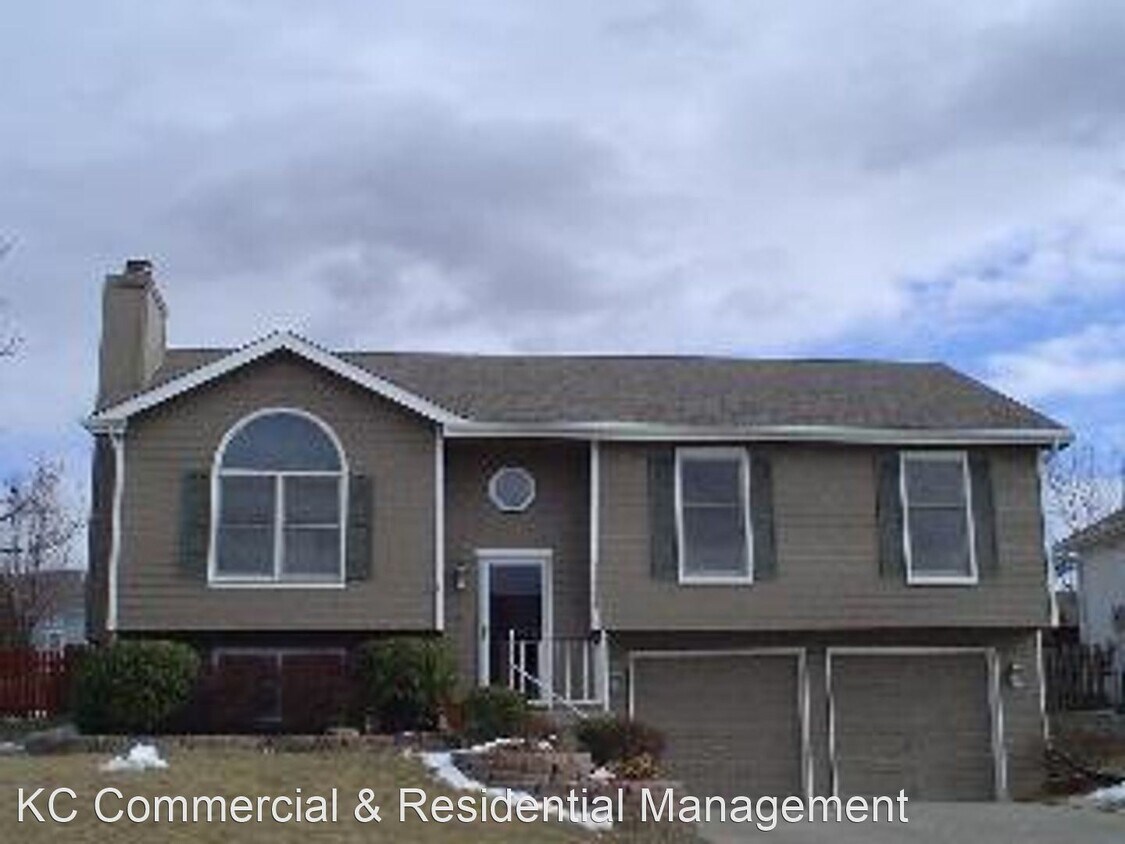 Primary Photo - 3 br, 2.5 bath House - 10623 N Charlotte S...