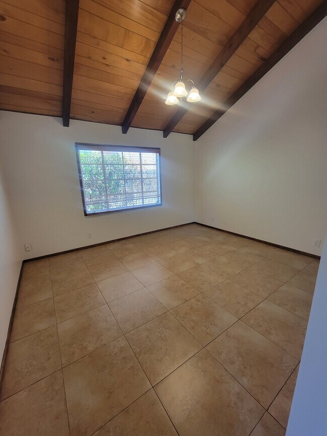 Foto del edificio - 7264 Allott Ave