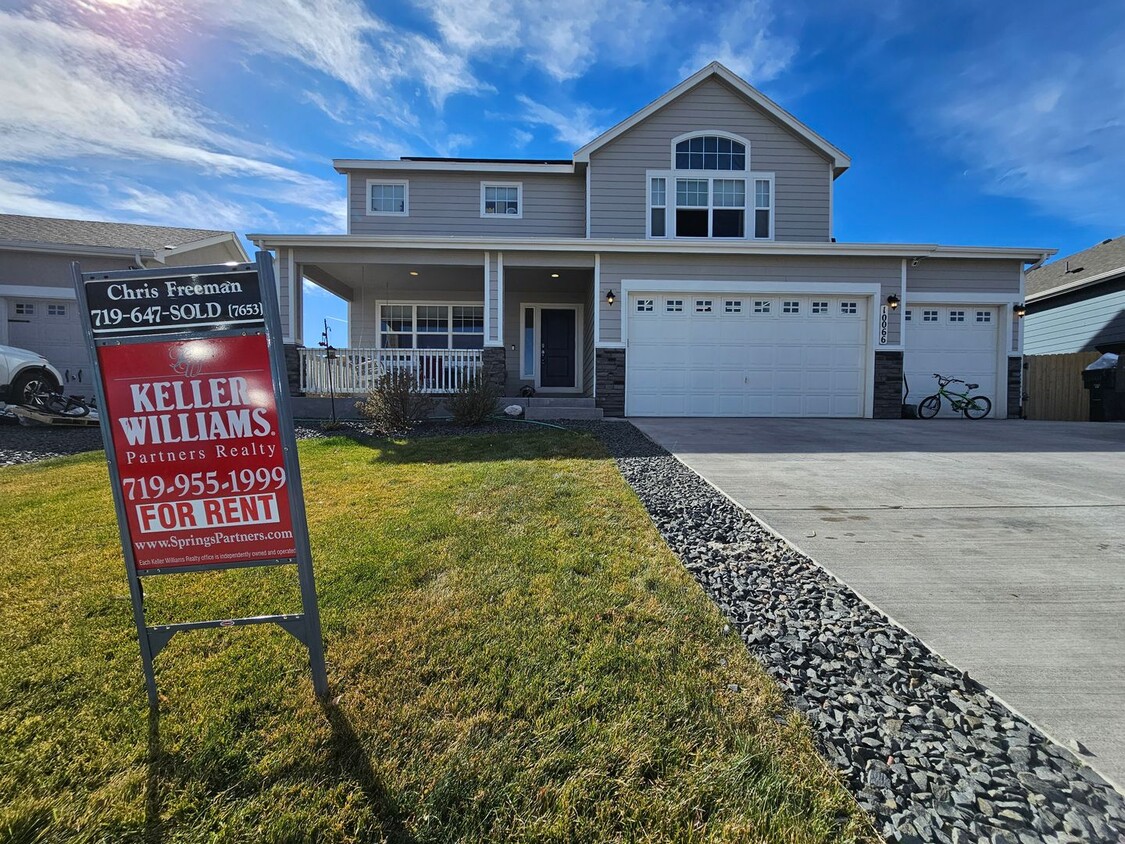 Primary Photo - 3 Bed 3 bath house in Paint Brush Hills!!!