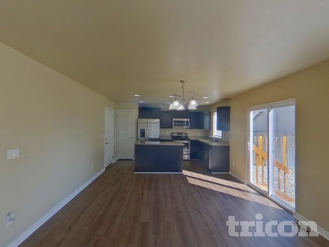 Building Photo - 9899 Silver Stirrup Dr