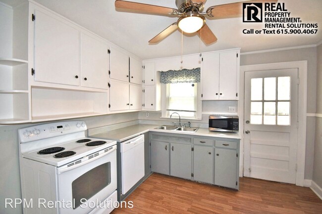 Building Photo - 3 br, 1 bath House - 211 Rushwood Drive