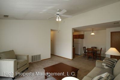 Building Photo - 3527-3615 Queen Dr SW