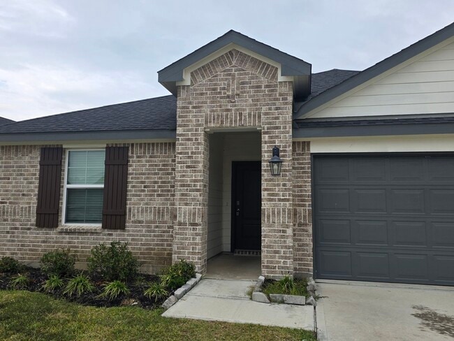 Building Photo - 1131 Hughes Crossing Dr