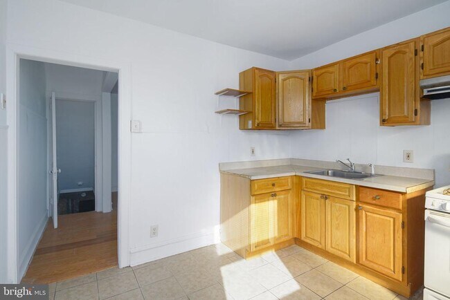 Foto del edificio - 3027 W 9th St