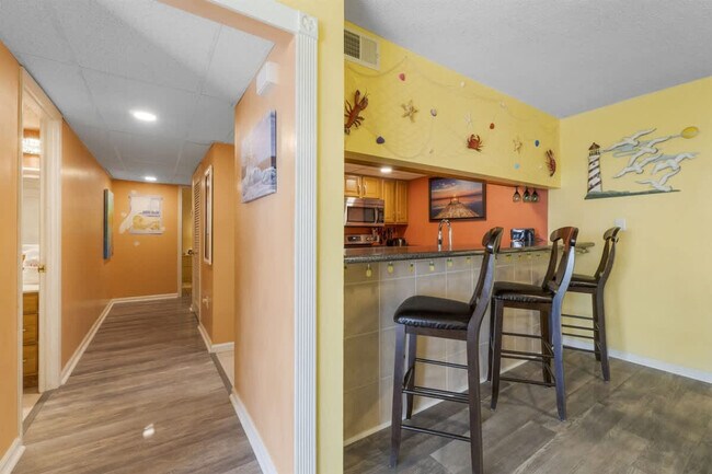 Foto del edificio - 8815 Thomas Dr