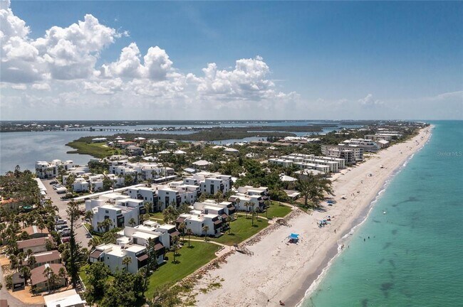 Foto del edificio - 2955 N Beach Rd