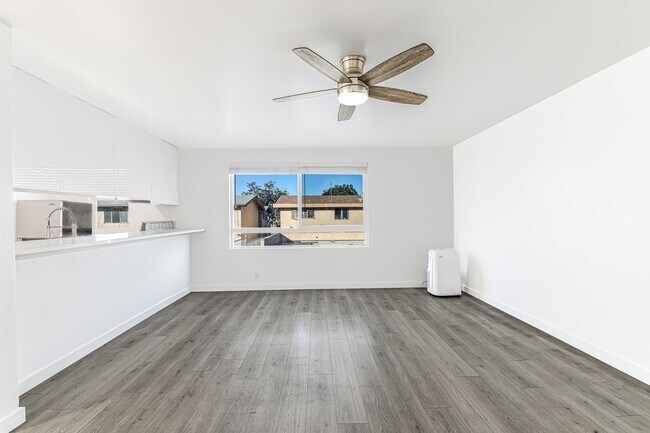 Foto del edificio - 5005 August St