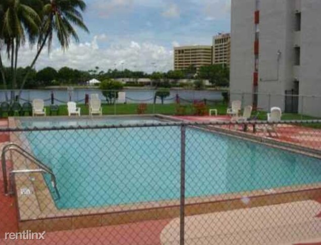 Foto del edificio - 5199 NW 7th St