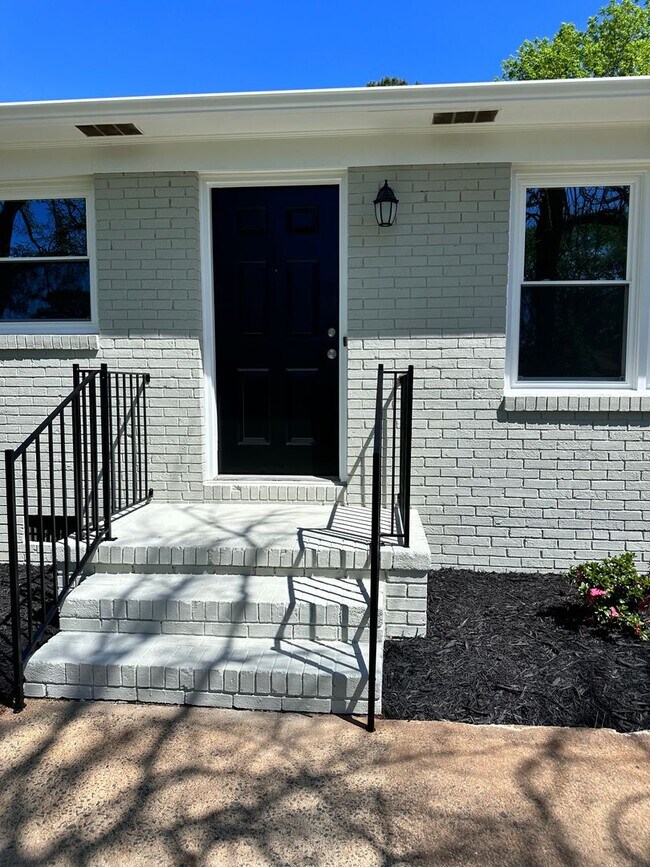 Building Photo - Exclusively Offered By Muse Realty, LLC