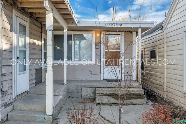 Building Photo - 629 1/2 S 400 E