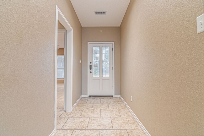 Building Photo - 5513 Rio Grande Ave