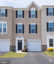 Building Photo - 110 Topaz Dr
