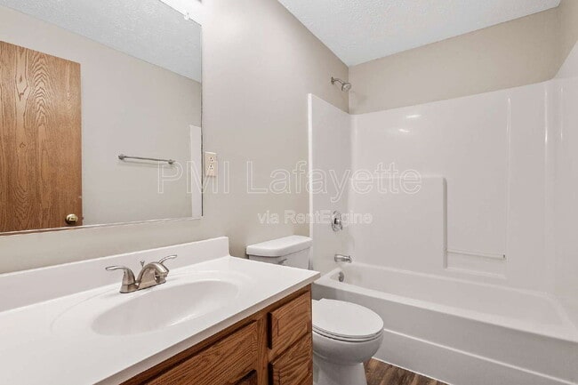 Photo - 617 Oregon St Apartment