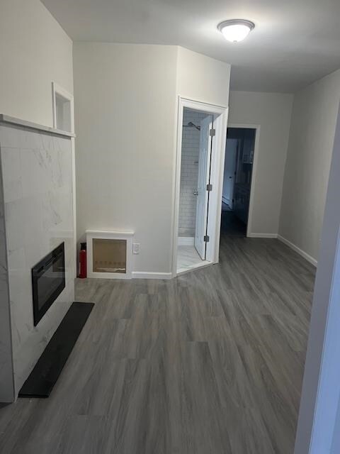Foto del edificio - 587 Gregory Ave
