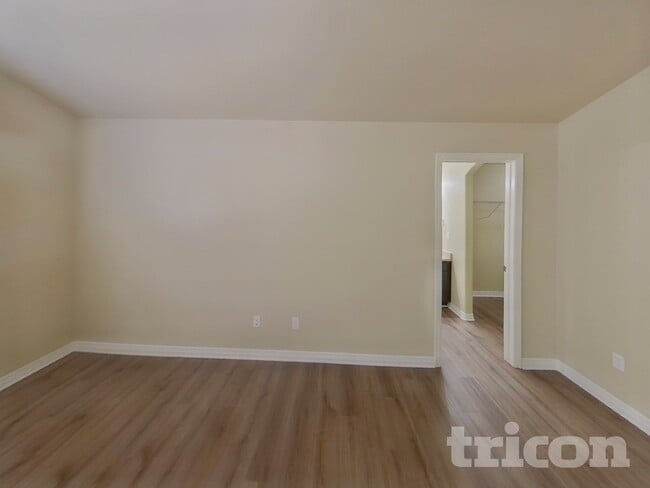 Foto del edificio - 9899 Silver Stirrup Dr