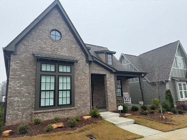 Building Photo - 1725 Coburn St