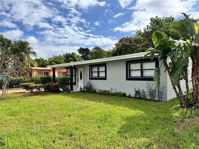 Foto del edificio - 1783 Lauderdale Manor Dr