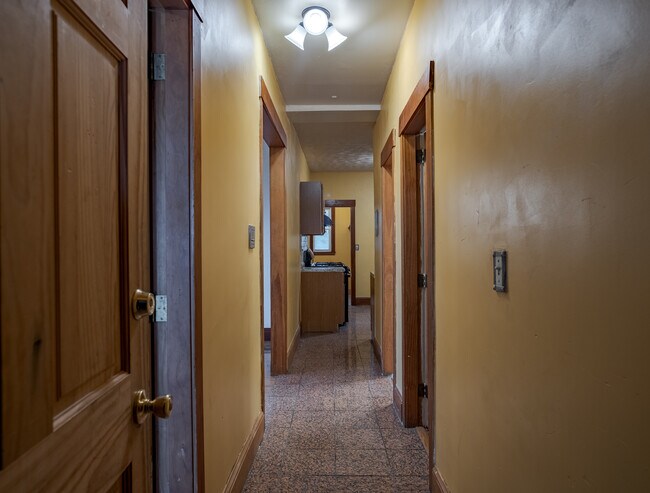 Foto del edificio - 18 Everett Ave