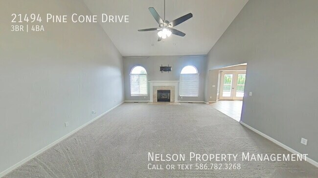 Foto del edificio - 21494 Pine Cone Dr